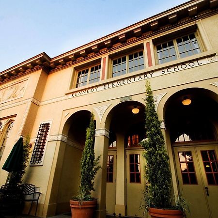 Mcmenamins Kennedy School Ξενοδοχείο Πόρτλαντ Εξωτερικό φωτογραφία