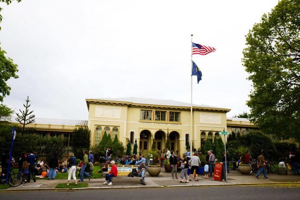 Mcmenamins Kennedy School Ξενοδοχείο Πόρτλαντ Εξωτερικό φωτογραφία
